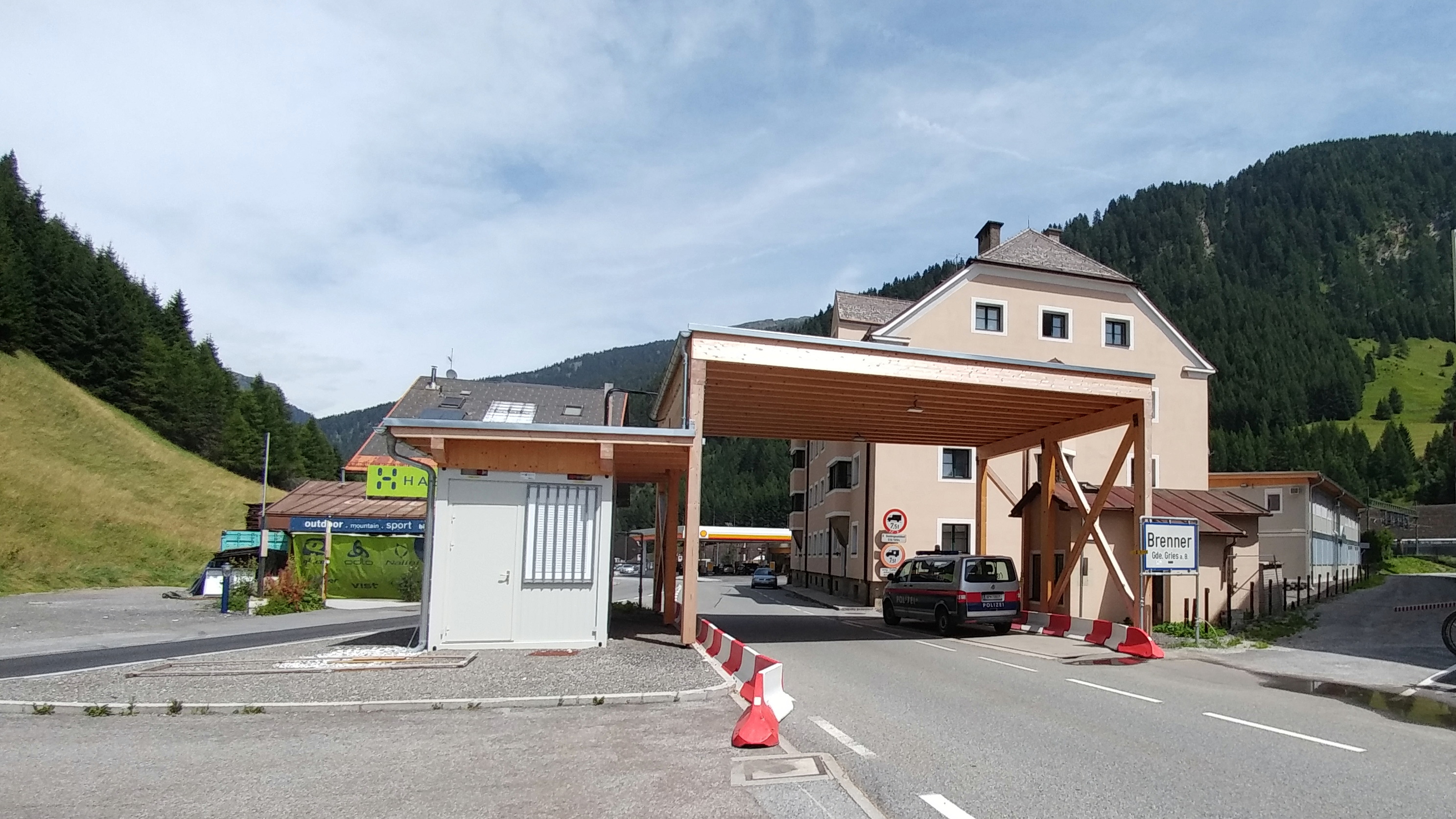 La frontière austro-italienne au col du Brenner